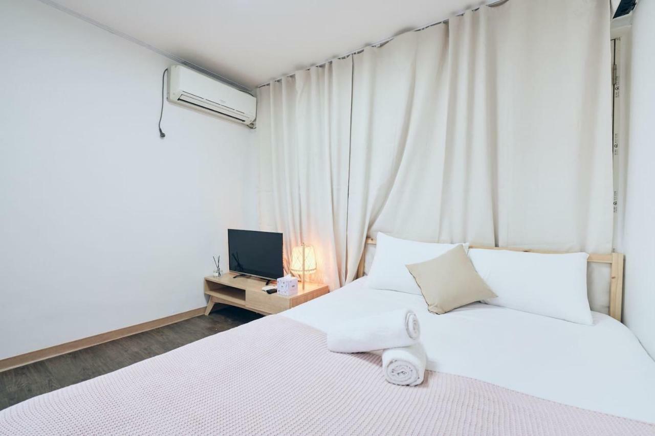Sky Castle White J House 2 Apartment